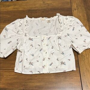 Levi’s size small Floral White Women's Top